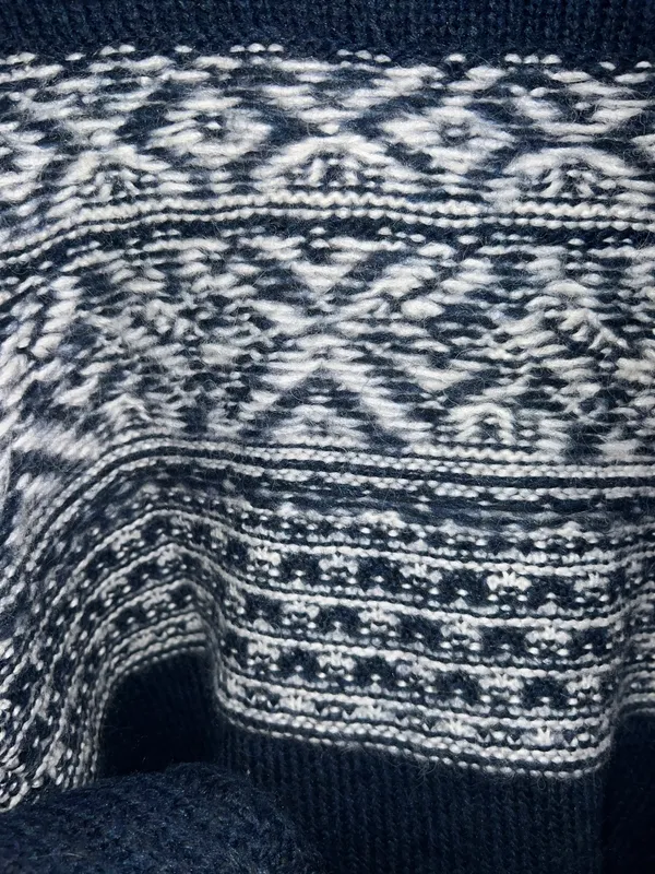 American Eagle Sweater - Image 5