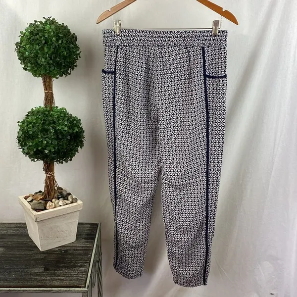 Anthropologie Hei Hei Blue White & Red Print Casual Pants M - Image 3