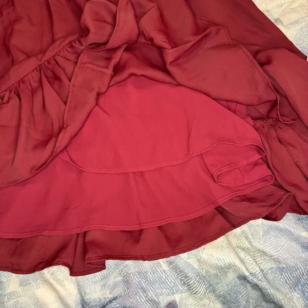 Vince Camuto Long Sleeve Split Neck Tiered Babydoll Dress in Crisp Merlot Sz XXL - Image 6