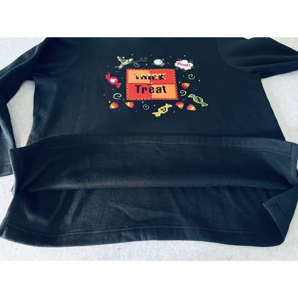 Halloween Trick-Or-Treat VTG Embroidered Grandmacore Sweatshirt Unisex Size 1X - Image 5