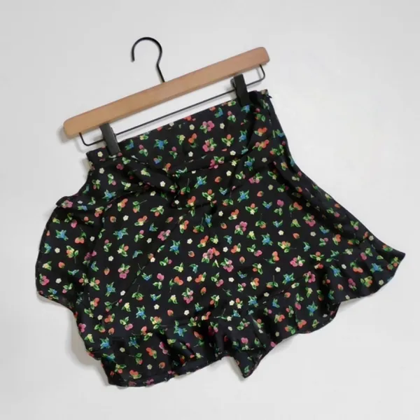 ZARA Black Floral Fruit Berries Ruffled Satin Shorts Skort Satin Summer X-Small - Image 6