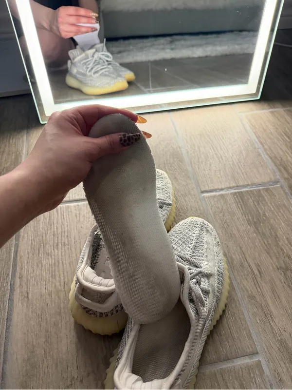 Adidas Yeezy Boost 350 V2 static - Image 6