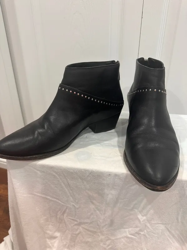 Thursday Boot Co. Downtown Black Studded Leather Ankle Booties Size 8.5 - Image 7