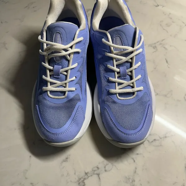 Easy Spirit Blue and White Athletic Shoes with Cushioned Sole - Image 3