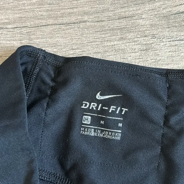 Nike dri fit capris - Image 3