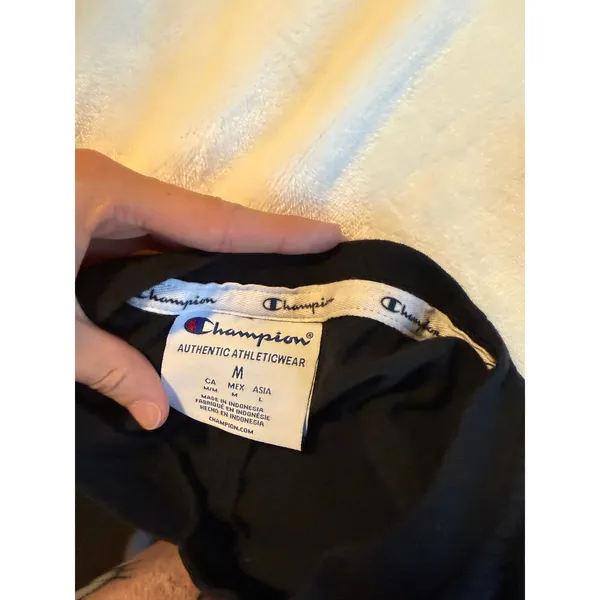 Champion front tie cropped black T-shirt - Image 5