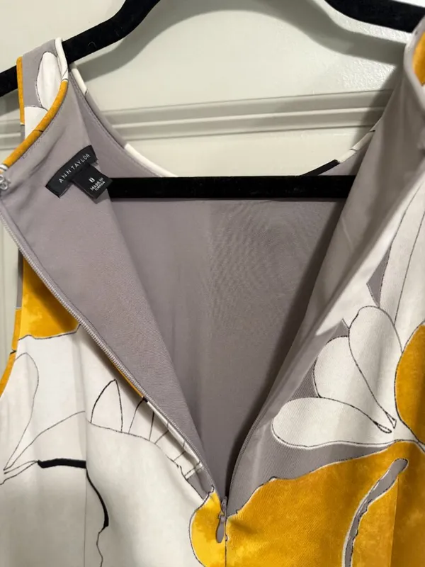 Ann Taylor Sleeveless Midi Dress Floral Size 8 Grey Black Yellow - Image 4