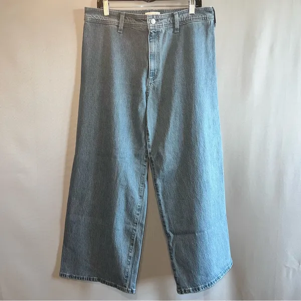 Universal Threads High-Rise Sailor Wide Leg Ankle Jeans - Gray Wash 14 - Image 2