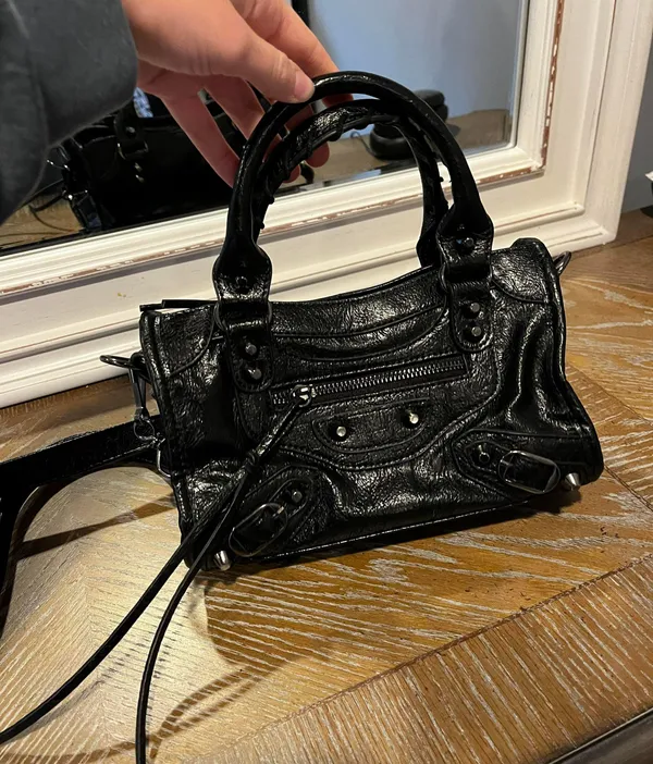 Amazon BLACK BAG - Image 2