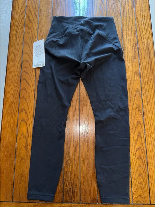 Lululemon Instill High Rise 25” Black Size 6 NWT - Image 2