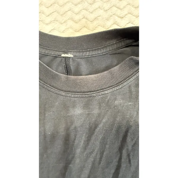 Lululemon Womens Black Muscle Tank Top Sleeveless Activewear Crew Neck Relaxed - Image 3