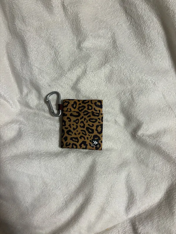 Thread Wallets Leopard print threads wallet - Image 2