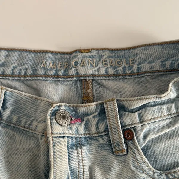 American Eagle Light Blue Jean Mom Shorts EUC - Image 8
