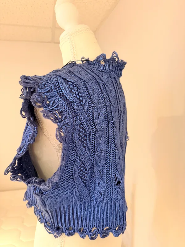 Zara Sparkly Blue Knit Crop Top - Image 4