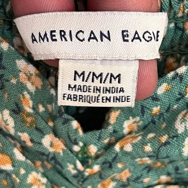 American‎ Eagle Green Floral Romper Smocked Back Tie Waist Short Sleeve Medium - Image 5