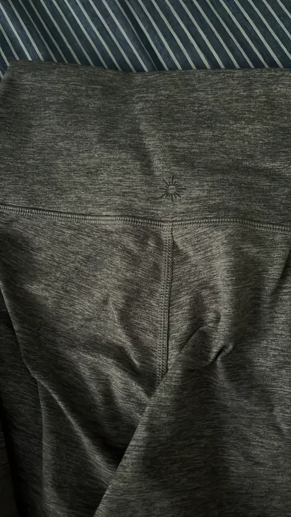 Aerie OFFLINE LEGGINGS SIZE M - Image 2