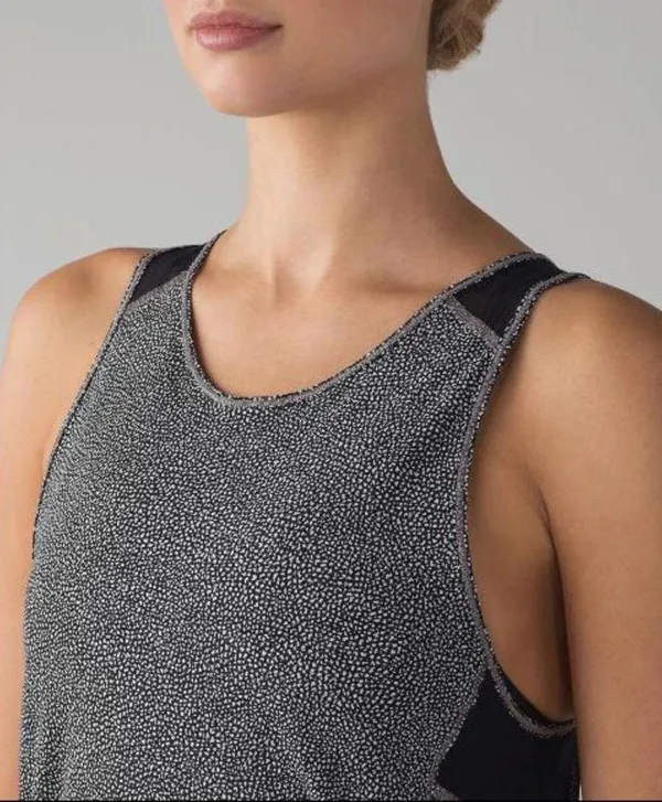 Lululemon Sculpt Tank II Chakra Print Alpine White Black / Black Size 6 - Image 4