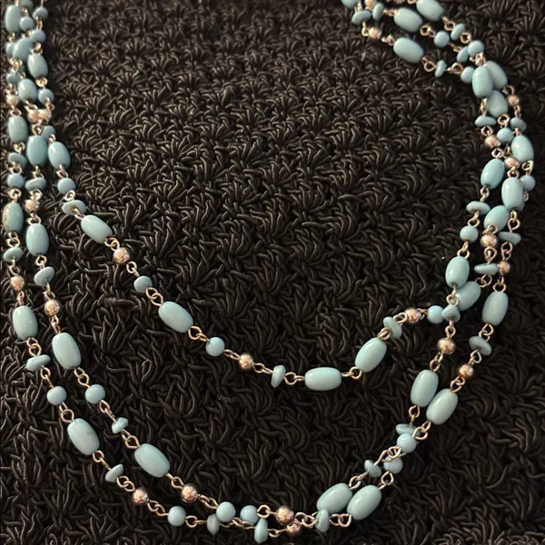 Elegant Blue Beaded Necklace - Image 3