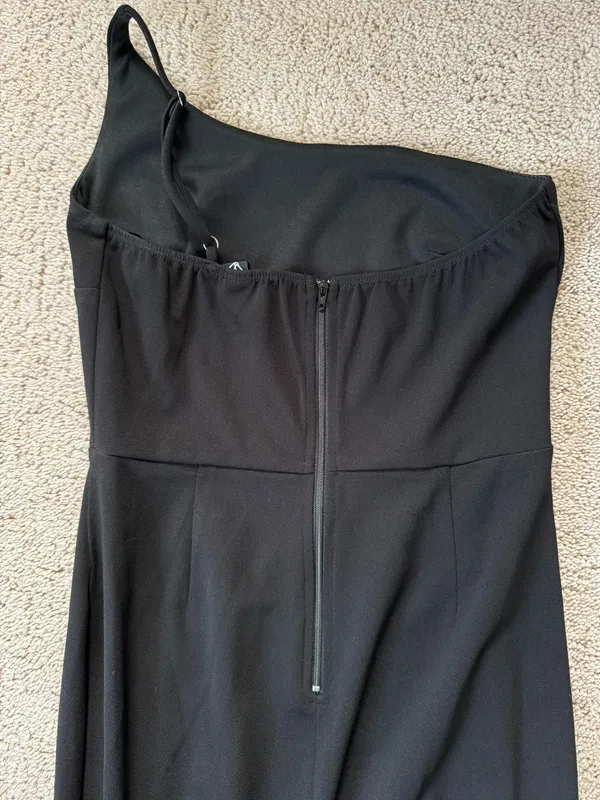 Windsor Black Formal One-Shoulder High Slit Dress - Image 7