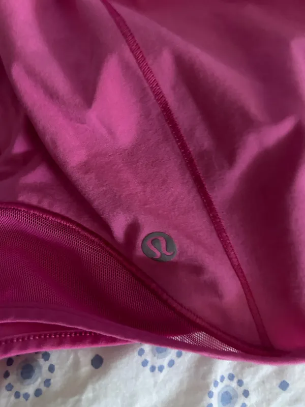 Lululemon Hotty Shorts 2.5" - Image 4