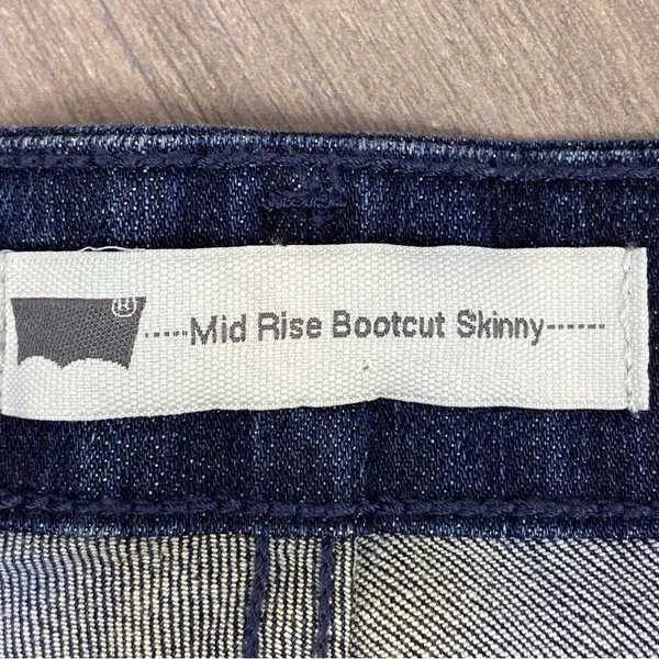 Levi's Jeans Womens 16 Mid Rise Skinny Bootcut Oil Rubbed Blue 33x 32‎ Western - Image 9