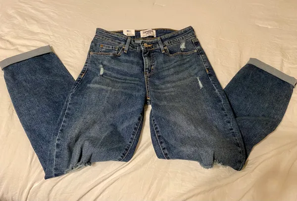 Levi's NWT Denizen By Boyfriend Jeans - Image 3