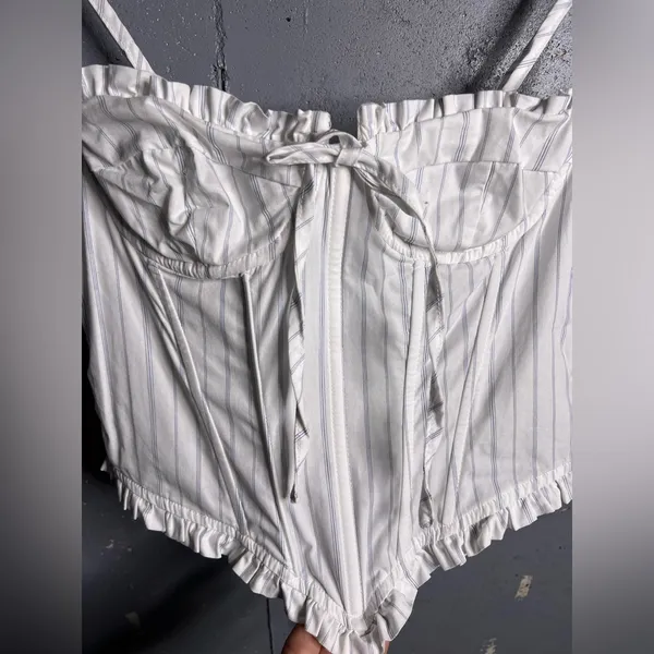 EDIKTED Pinstriped Ruffle Corset Top in size XS. - Image 3