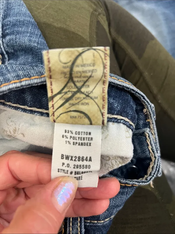 BKE Women's Faded Blue bootcut Jeans size 28/33 1/2. - Image 10