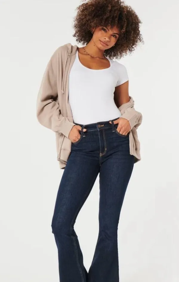 Hollister Women's Dark Blue Flared Jeans - Image 2