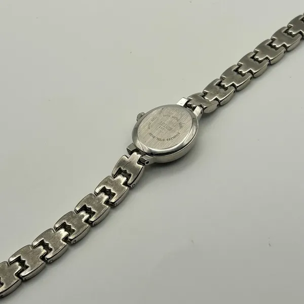 GITANDE Silver-tone Oval Dial Women’s Quartz Watch Working New Battery - Image 5