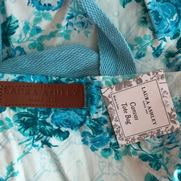 Laura Ashley nwt Blue Floral Canvas Tote - Image 3