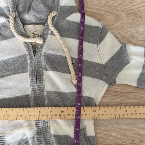 Hollister Y2K Large White Grey Stripe Full Zip Hoodie Grunge 2000s Fitted Beach - Image 4