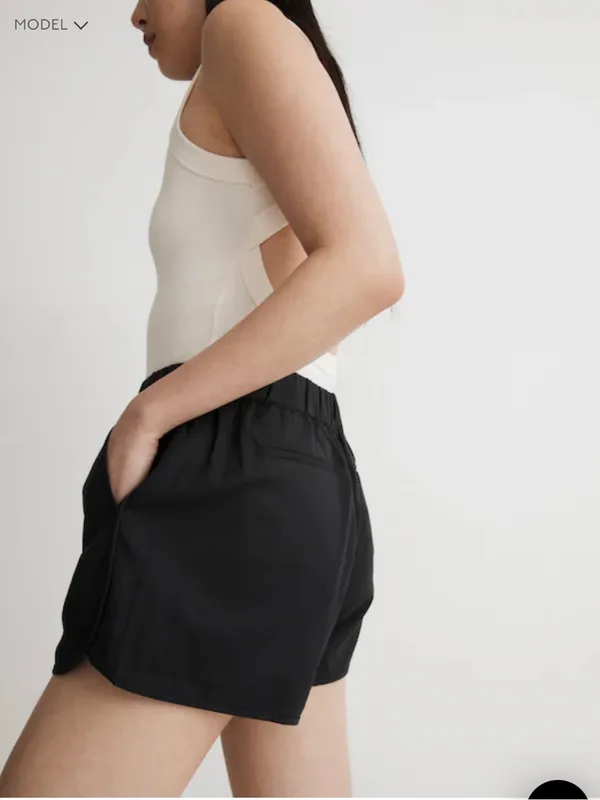 Madewell Pull On Shorts in almost black - Image 8