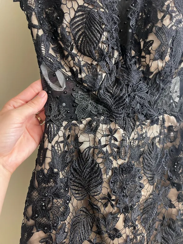 Black and Nude Mini Dress Size 4 - Image 4