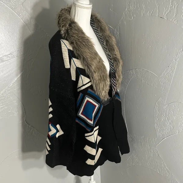 Steel Roses Aztec Cardigan | Faux Fur Collar | Boho Western . - Image 5
