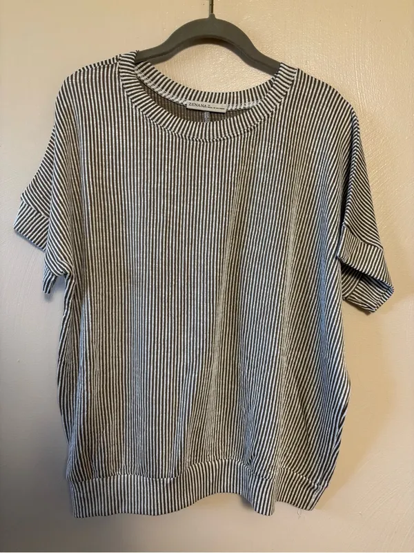 Zenana Outfitters Top Shirt Short Sleeve Oversized Stripe Brown White Medium - Image 2