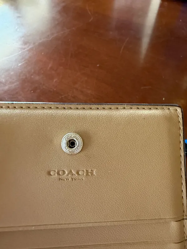 ☁️💜Coach Snap Wallet in Lavender & Blush - Image 9