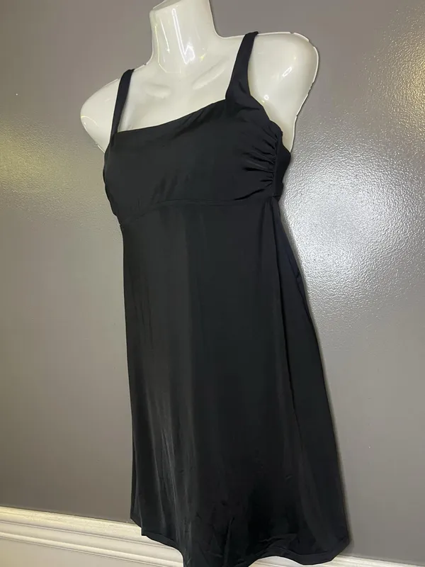 Athleta Swimdress Womens 34B/C Black Solid Tank Built In Bra Adjustable Straps - Image 4