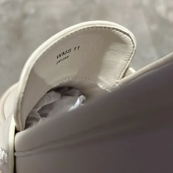 Dolce Vita JayJay Block Heel Lug-Sole Penny Loafers, Ivory Size 11 New in Box - Image 9