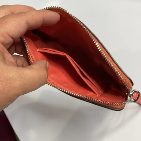 Coach small wristlet clutch‎ coral - Image 4