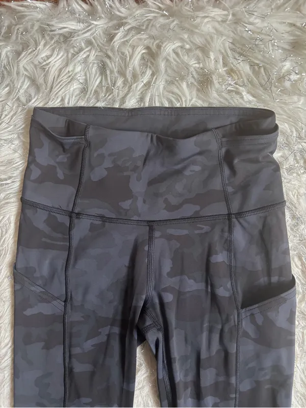 Lululemon Athletica Multi Gray Camo Women’s Fast Free High-Rise Leggings Size 2 - Image 8
