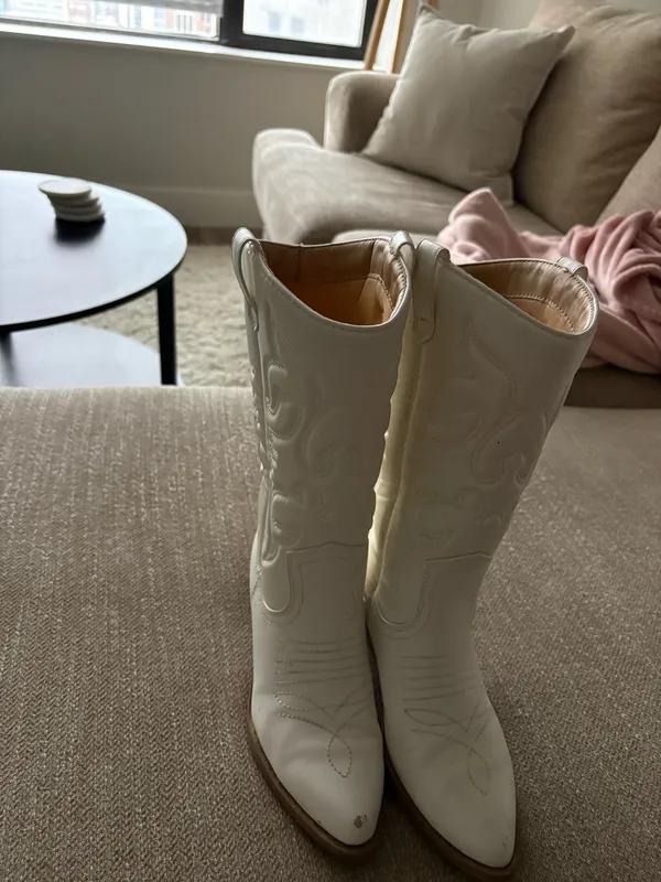 Amazon Cowboy boots - Image 3