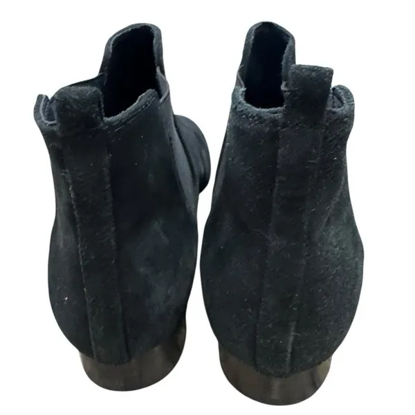 J. Crew Women's 9 Black Suede Chelsea Boots Pull On Ankle Booties Minimalist - Image 6