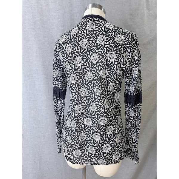 Tory Burch Navy White Geometric Crochet Tassel Blouse Size 10 Cotton Boho‎ Top - Image 4