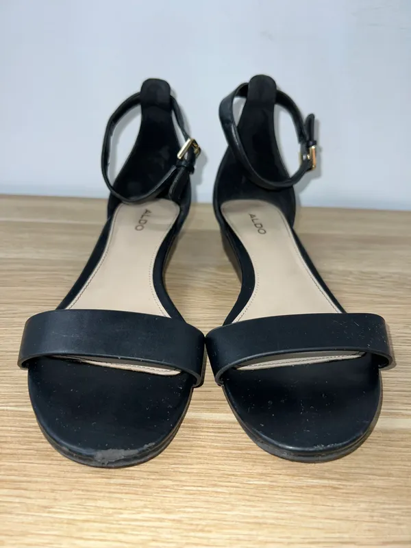 ALDO Black Flats - Image 2