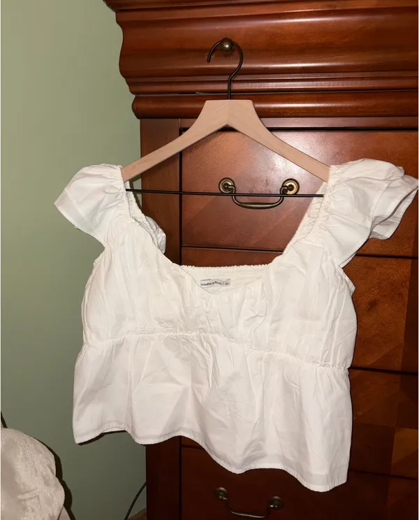 Abercrombie & Fitch White Poplin Top - Image 2
