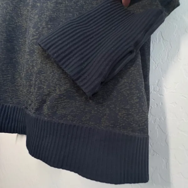 Lululemon Green Black Rest Less Half Zip Pullover Mock Shirt Top Sz Med 6/8‎ - Image 5