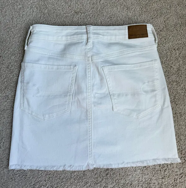 Super Stretch White Denim Mini Skirt - Image 3