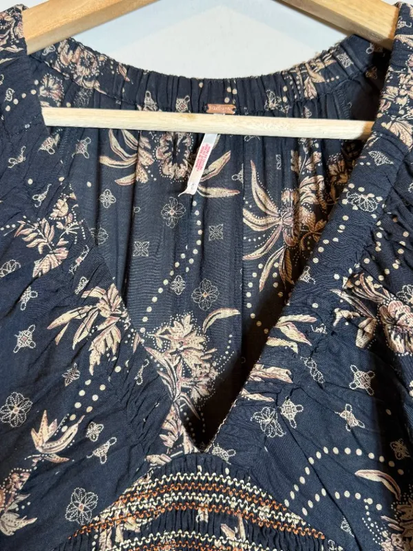 Free People Golden Hour Floral Maxi Dress Women's XS Black Ruffle Smocked Boho - Image 11