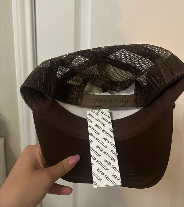 Urban Outfitters Trucker Hat Brown - Image 4